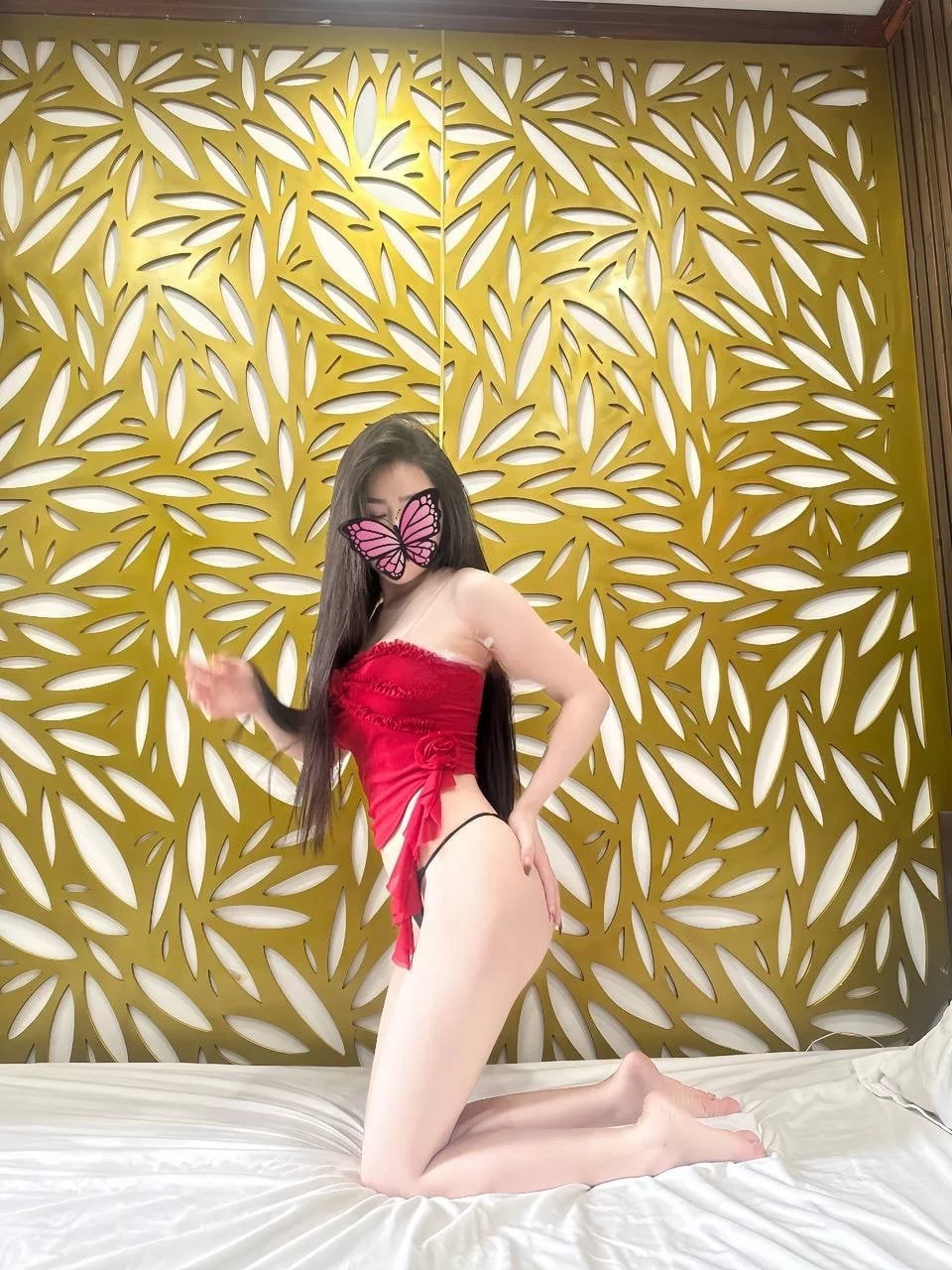 MẪN NHI( ♥️♥️2 CÁI 600K LÀM 24/24) - DA TRẮNG , DÁNG NUỘT, LÀM TÌNH BAO PHÊ, MÚA CỘT SIÊU ĐỈNH