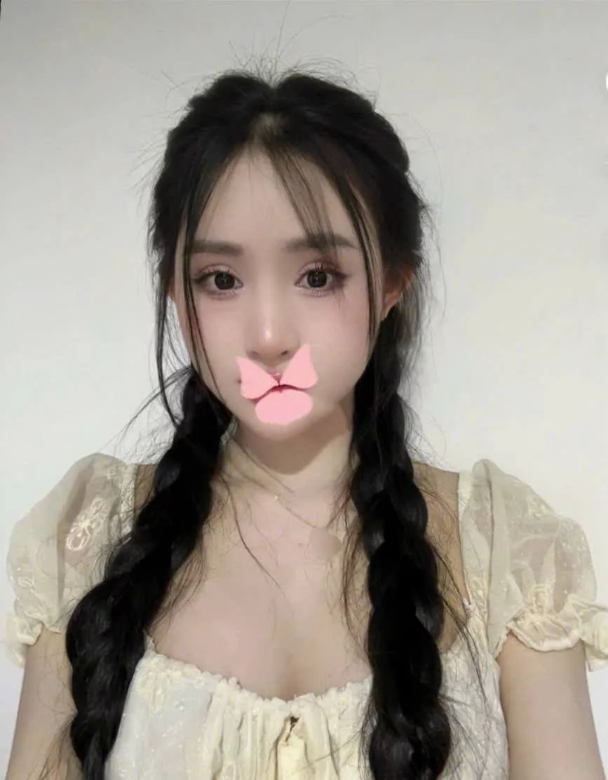 Hot⭐ UYỂN Nhi 2k6 ❤️ Mình Dây Cây Cảnh Mặt Cực Xinh Ngon Tươi Mộng Nước